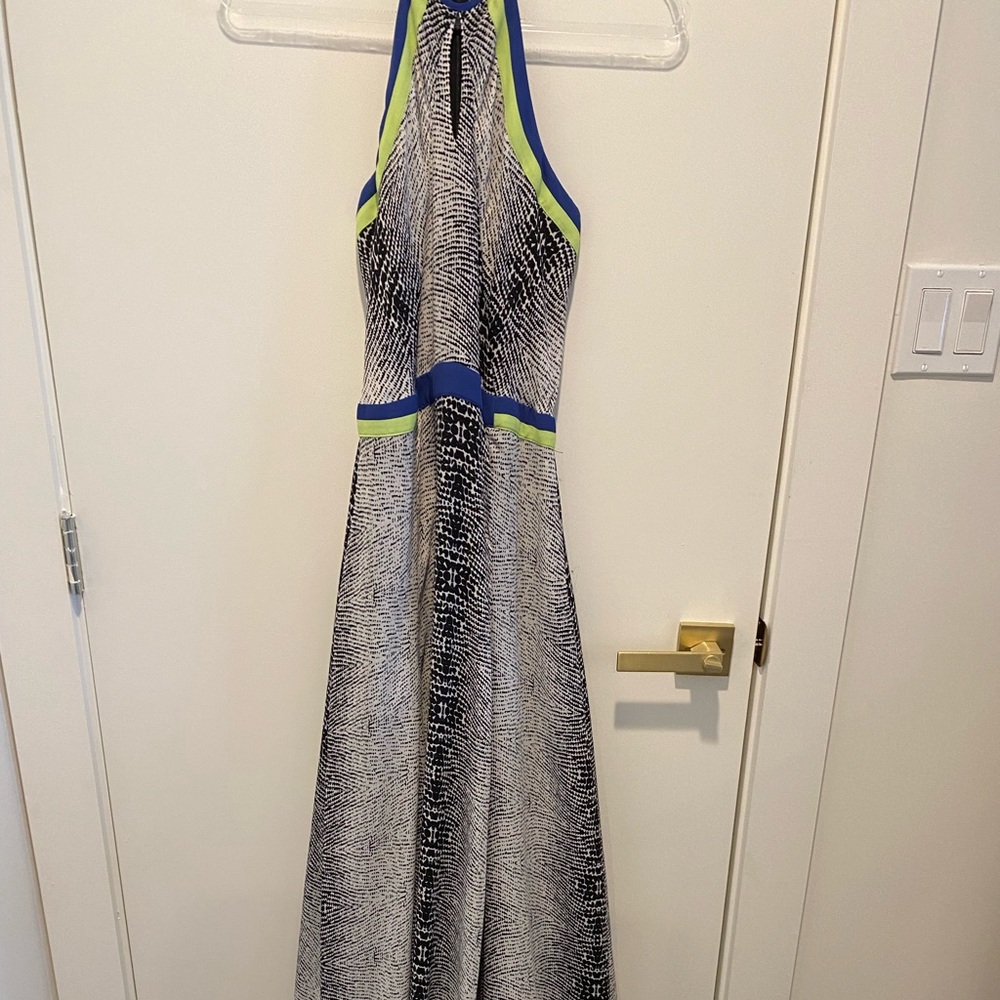 Parker dress size Small